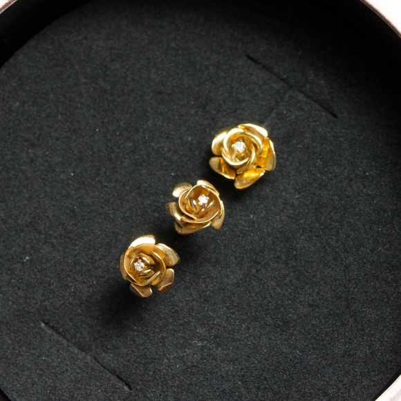 💥Super Sale💥 Vintage Gold Rose earrings and pendant with rhinestones - Picture 2 of 5